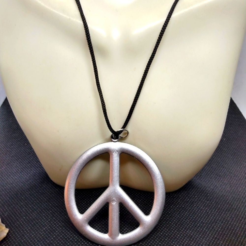 ‎Peace costume necklace
